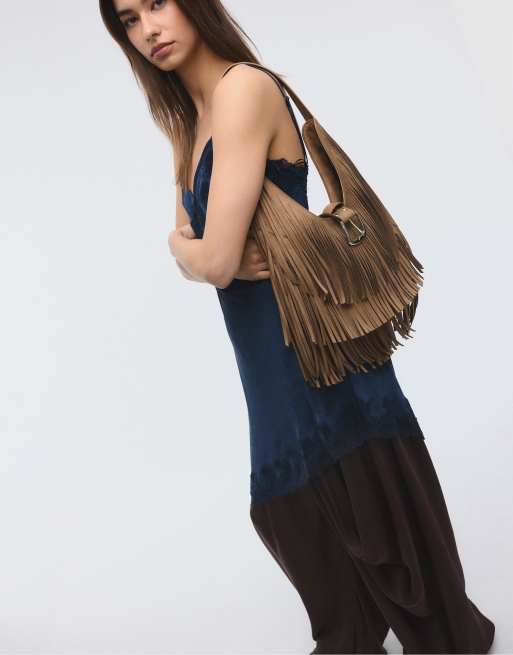 Stradivarius - Borsa da spalla color caramello con frange e fibbia, 3 di 4