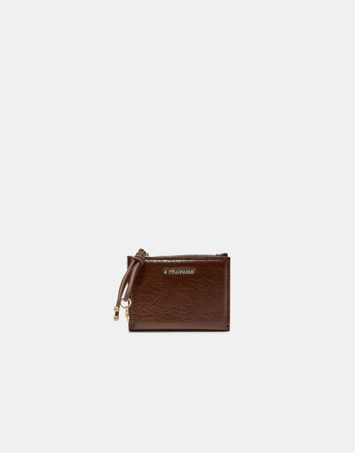 Stradivarius borsetta con dettaglio tiralampo marrone, 1 di 4