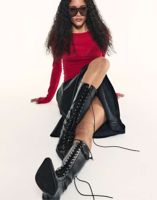Stradivarius Bottes à lacets à talons en noir, 3 de 7