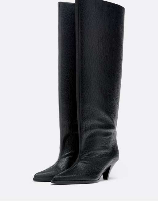 Stradivarius bottes à talon triangulaire effet froissé noires, 4 de 6