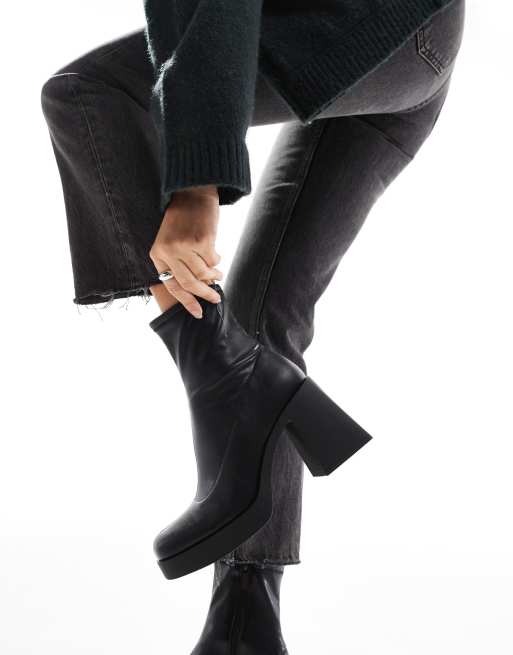 Stradivarius Bottines a semelle plateforme Noir