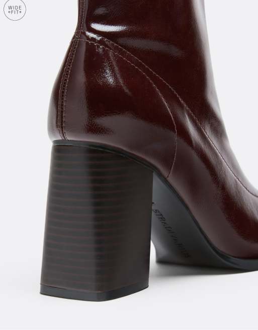 Stradivarius bottines à talon carré effet cuir bordeaux, 4 de 4
