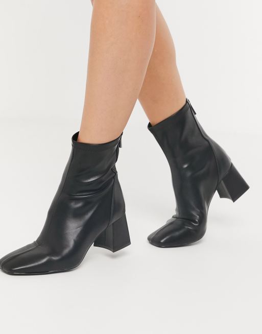 Stradivarius Bottines talon mi haut Noir ASOS