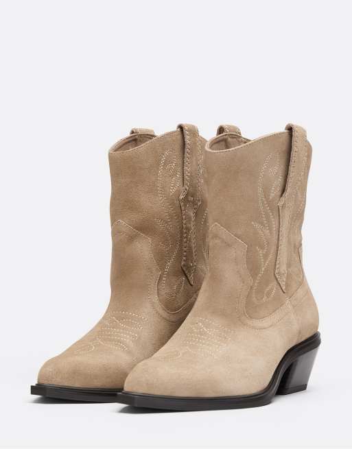 Stradivarius bottines cowboy à talons beige, 4 de 7