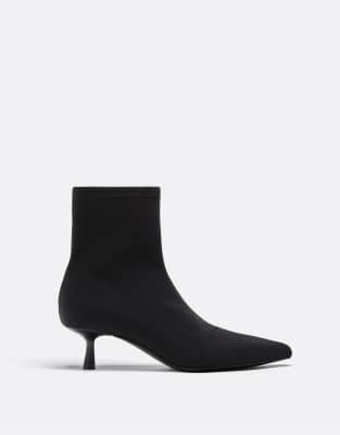 Stradivarius - Bottines effet néoprène à talon kitten - Noir