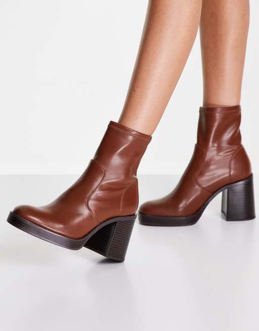 Stradivarius Bottines souples a talon contrastant Marron