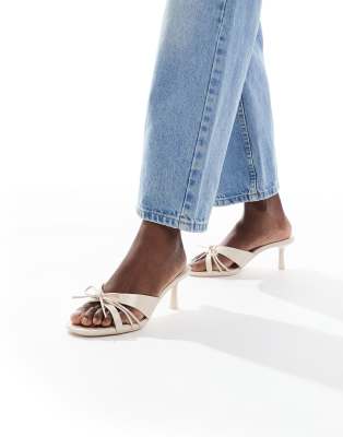  bow detail mule in ecru