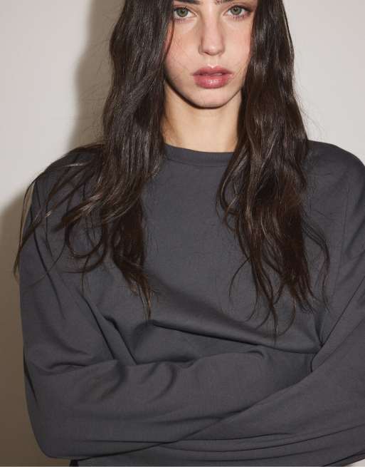 Stradivarius boxy T-shirt met lange mouwen in donkergrijs, 4 van 7