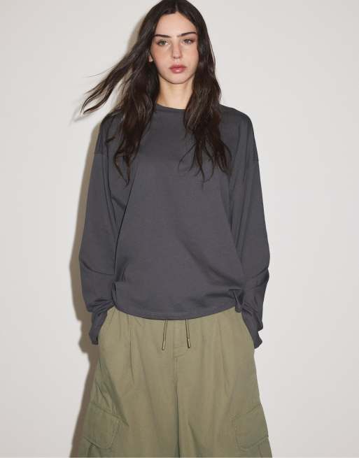 Stradivarius boxy T-shirt met lange mouwen in donkergrijs, 5 van 7