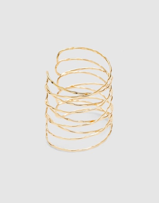 Stradivarius - Bracciale a fascia color oro con motivo sovrapposto