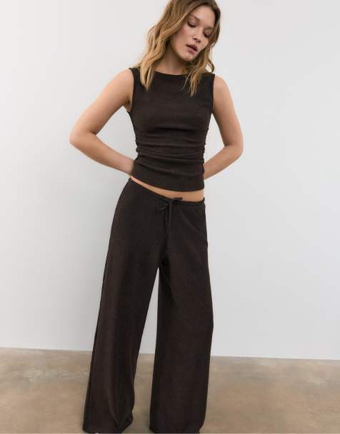 Stradivarius – Braunes Set mit Knittereffekt - view 1