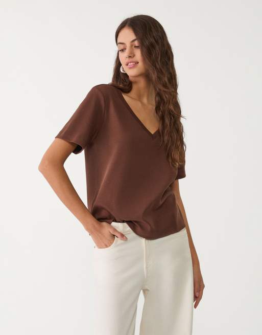 Stradivarius – Brun, enkel, kraftig t-shirt i regular fit