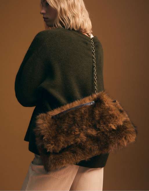 Stradivarius - Brun rektangulær crossbody-taske i imiteret pels, 3 af 4