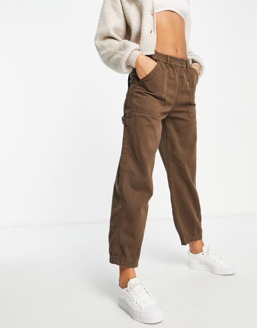 Stradivarius – Bruna cargobyxor 