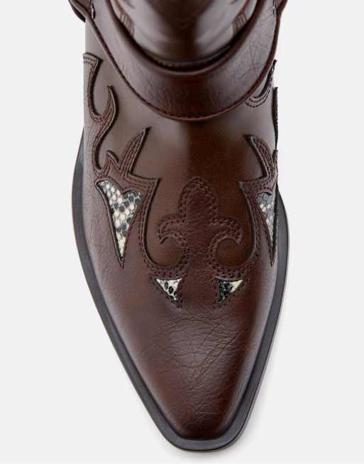 Stradivarius – Bruna cowboyboots med djurmönstrade detaljer, 3 av 4