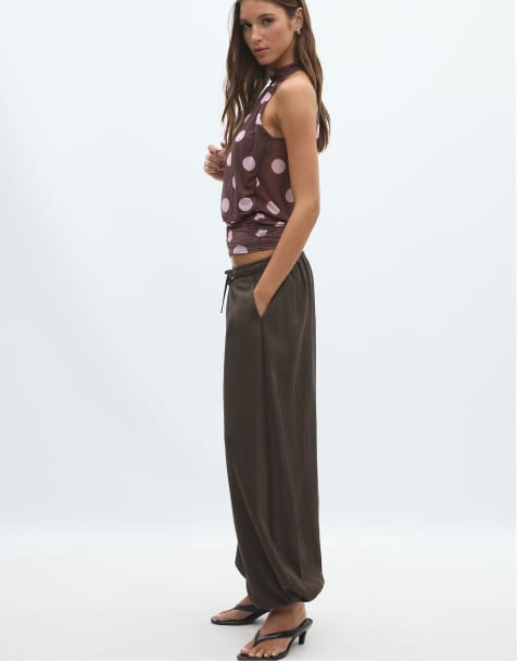 Stradivarius – Bruna, lediga sarouel-byxor - view 1