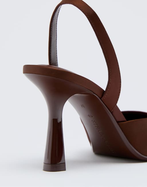 Stradivarius – Bruna skor med satineffekt och stilettklackar, 3 av 4