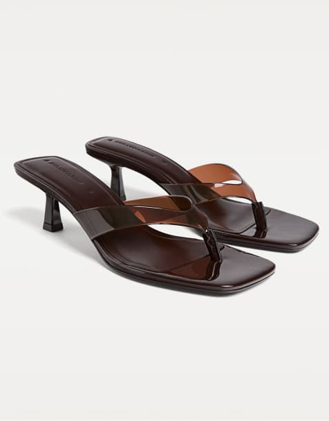 Stradivarius - Brune sandaler i vinyl - view 1