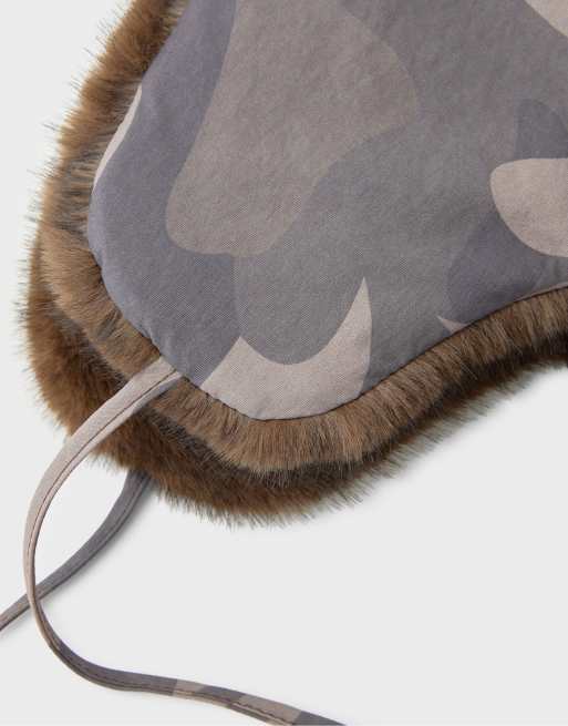Stradivarius brunmönstrad flygarmössa, 4 av 4