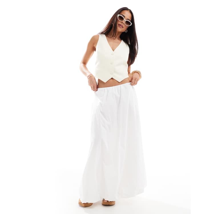 208312345-1-white?$n_750w$&wid