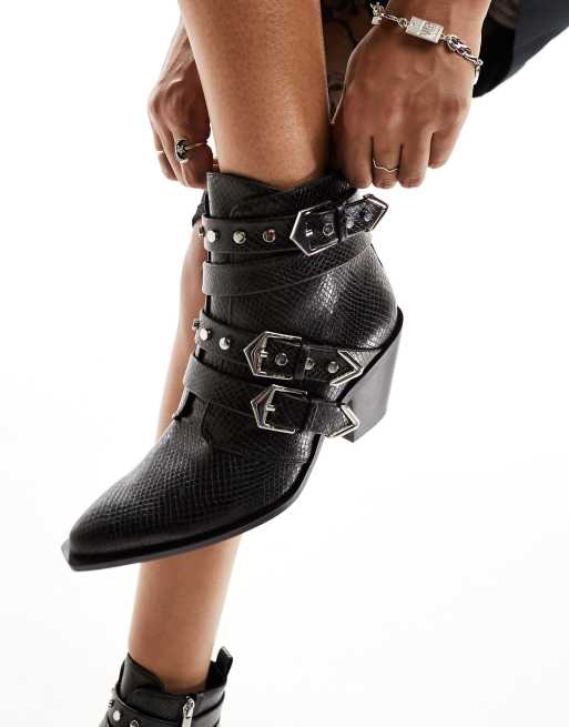 Stradivarius buckle detail western ankle boots in black