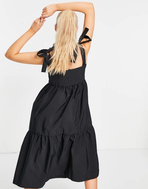 Stradivarius bunny strap midi dress in black, 2 of 4
