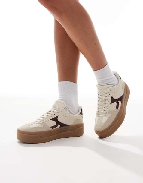 Stradivarius – Buty sportowe na platformie w kolorze ecru i bordowym - view 1
