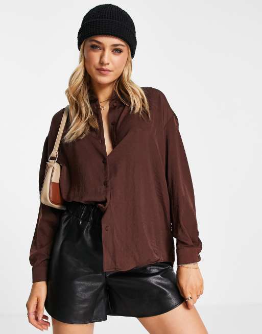 Stradivarius - Camicia in raso marrone 
