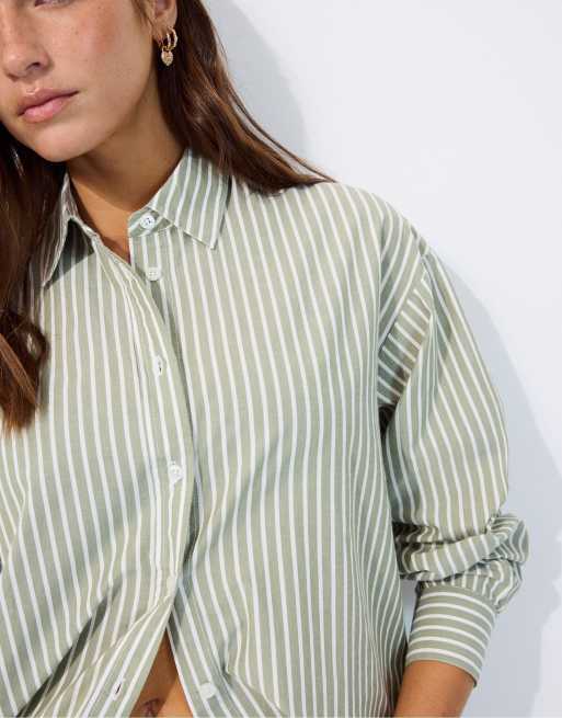 Stradivarius - Camicia regular fit in popeline regolabile kaki, 2 di 7