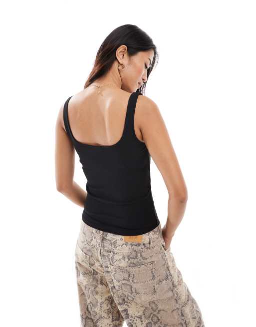 Stradivarius – Camisole-Oberteil in Schwarz mit eckigem Ausschnitt, 3 von 4