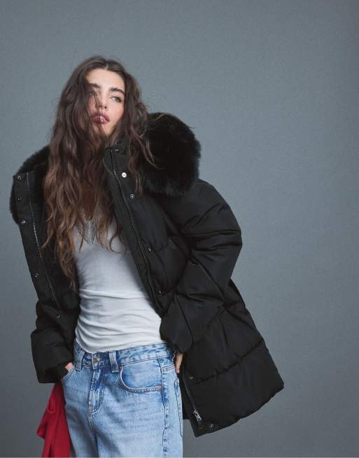 Stradivarius cappotto imbottito aderente nero, 4 di 6