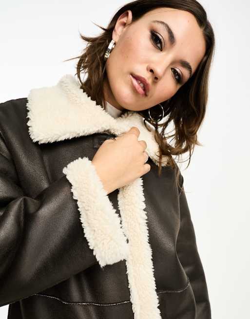 Cappotto Teddy Cappotto In Pelliccia Sintetica Stradivarius