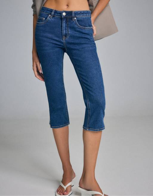 Stradivarius Capri jeans in medium denim wash, 2 of 7