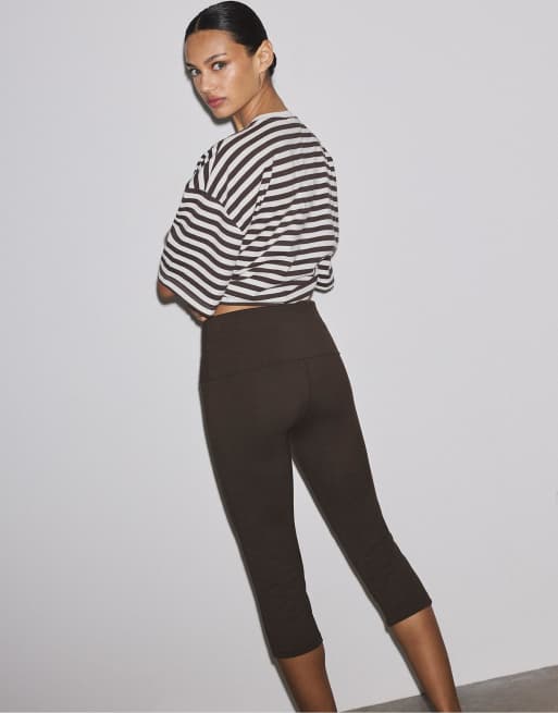 Stradivarius capris in brown, 3 of 4
