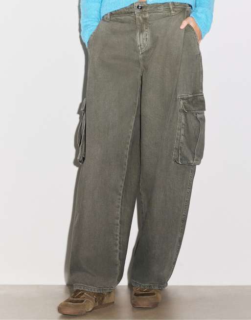 Stradivarius Cargo trousers in khaki, 2 of 7