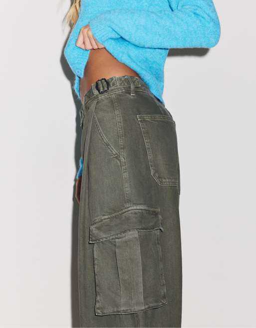 Stradivarius Cargo trousers in khaki, 4 of 7