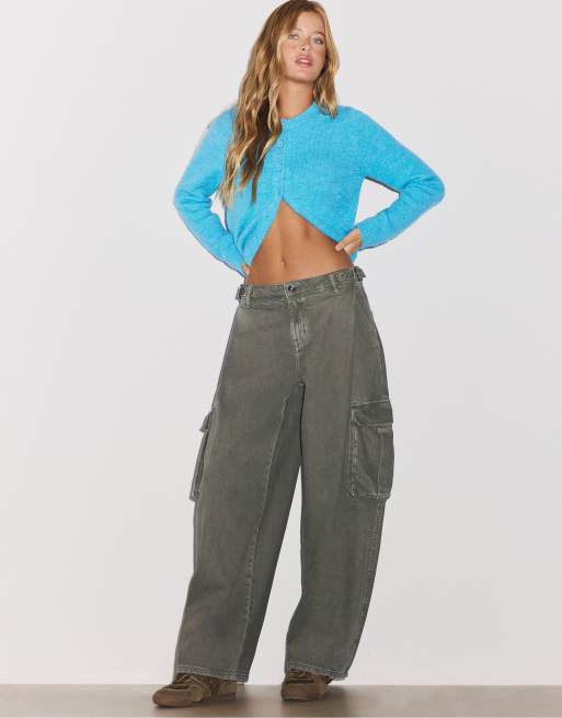 Stradivarius Cargo trousers in khaki, 5 of 7