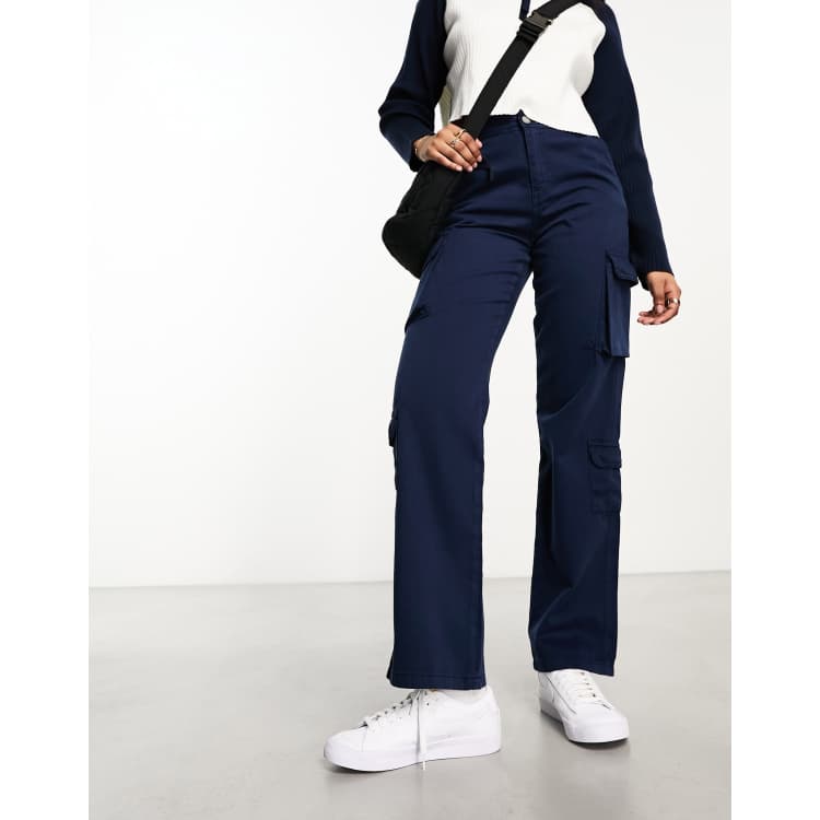 Stradivarius Cargobroek met rechte pijpen en verstelbare taille in donkerblauw Cra wallonieShops