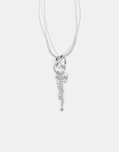 Stradivarius Cascading flower chain necklace in grey - view 1