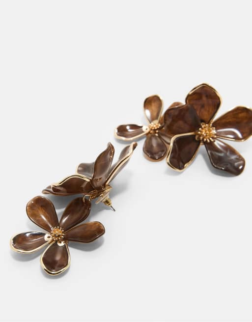 Stradivarius Cascading flower earrings in brown