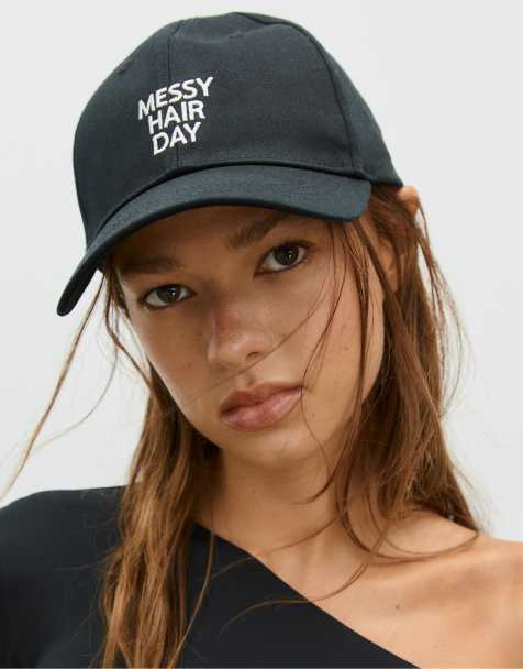 Stradivarius - Casquette à slogan brodé - Noir - view 1