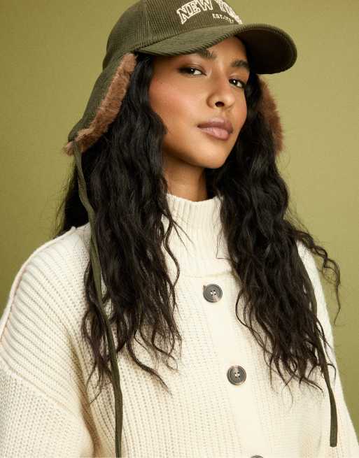Stradivarius Casquette en faux-fur kaki, 2 de 4
