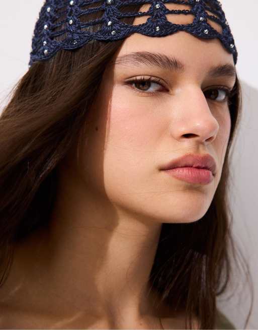Stradivarius - Casquette en maille crochetée à strass - Bleu marine, 3 de 3