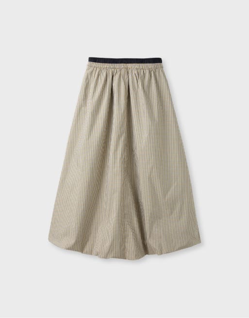 Stradivarius Check print balloon maxi skirt in beige, 7 of 7