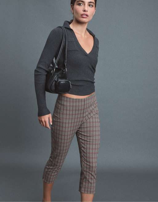 Stradivarius Check print capris in ecru, 5 of 7