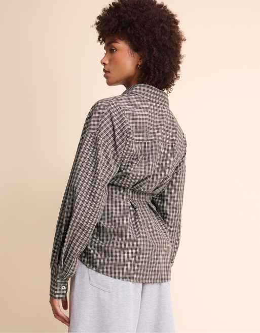 Stradivarius Check shirt with tie detail in brown, 3 of 7
