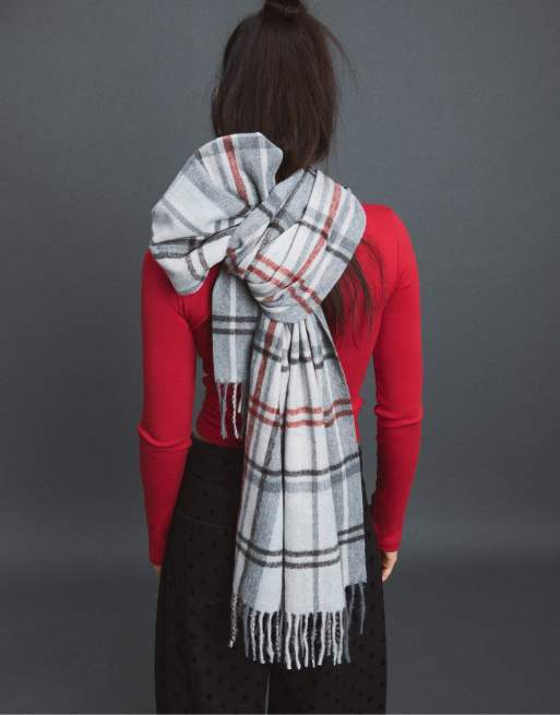 Stradivarius Checked scarf in dark grey, 2 of 4