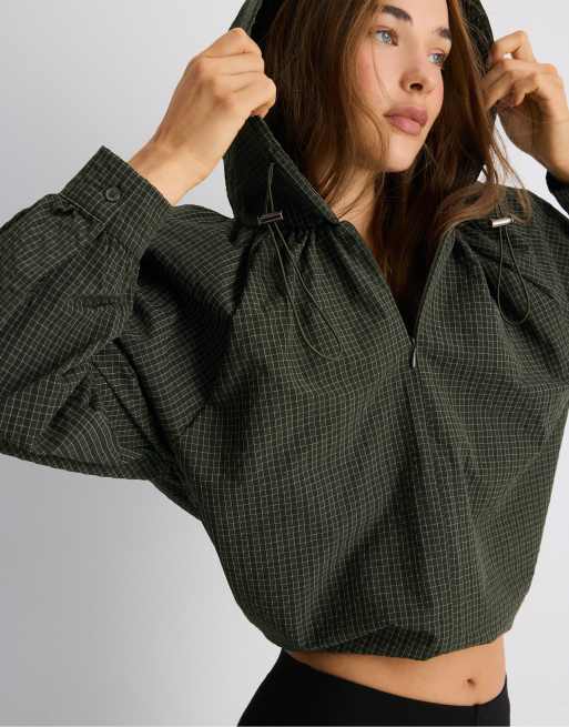 Stradivarius Checked technical sweatshirt in khaki, 2 of 7