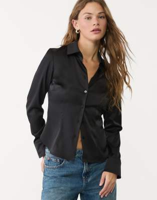 Stradivarius - Chemise ajustée en satin - Noir - view 1
