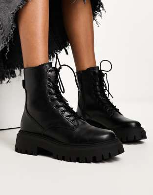 Stradivarius Chunky Lace Up Biker Boot In Black